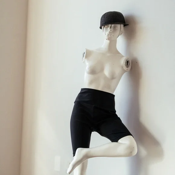 WARDROBE.NYC Biker Short, Black, Size Medium - Picture 3 of 15